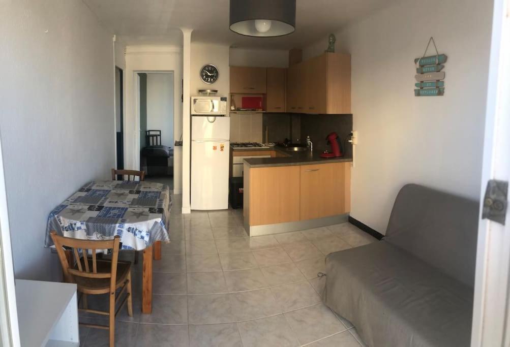 Situation Ideale F2, 2 Eme Ligne,Climatise, Plage Палава-ле-Фло Екстериор снимка
